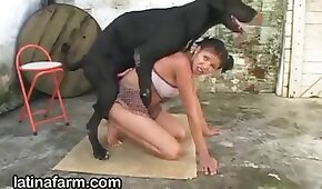 dog sex,animal fucks girl